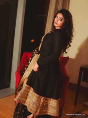 Nayan Sarika