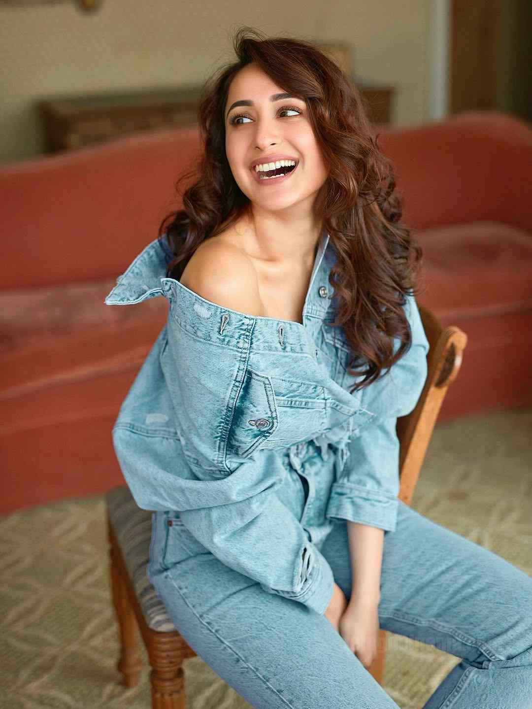 Pragya Jaiswal shares her latest blue denim photos