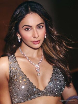 Rakul Preet Singh's dazzling style steals the show