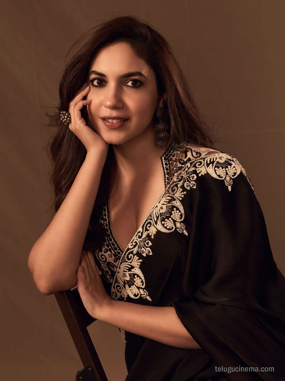 Ritu Varma stuns in elegant black saree