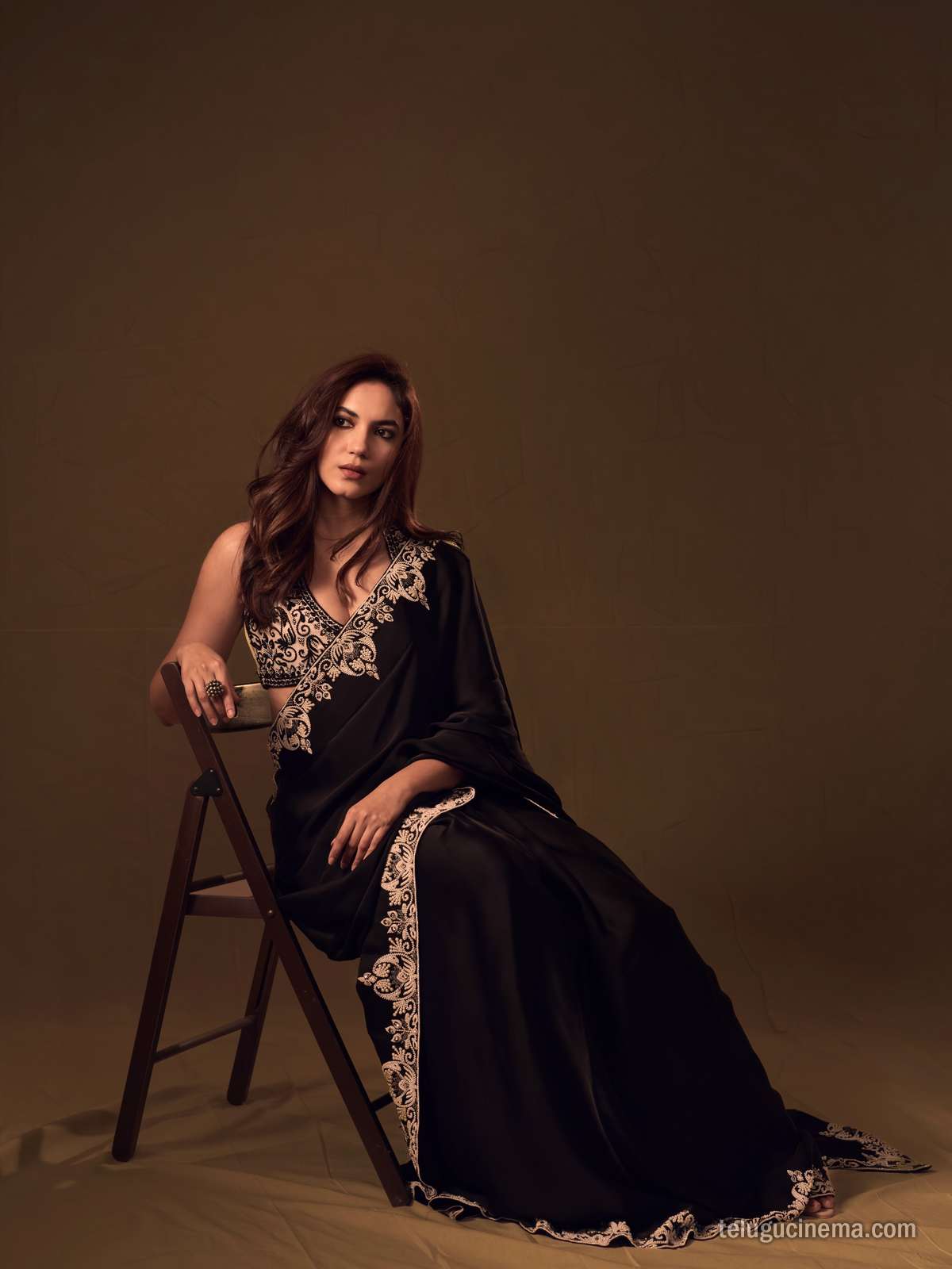 Ritu Varma stuns in elegant black saree