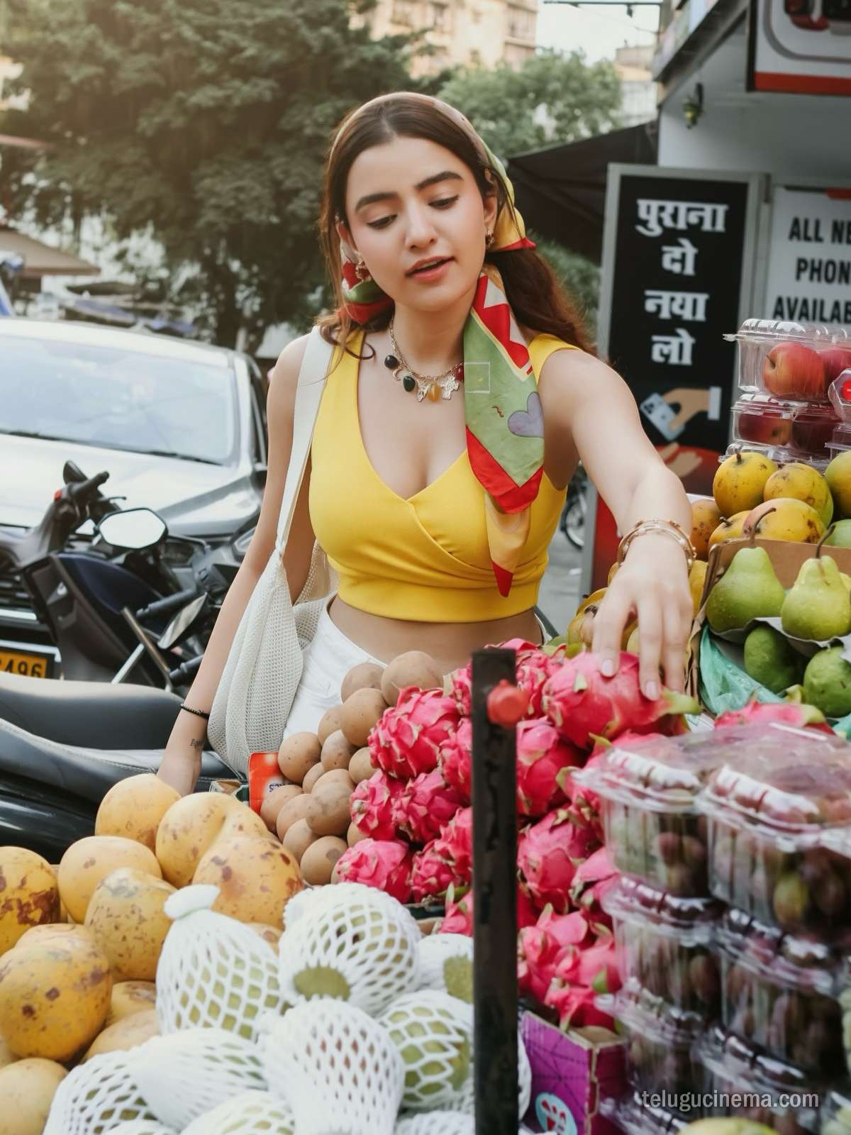 Rukshar Dhillon's vibrant street shopping moments