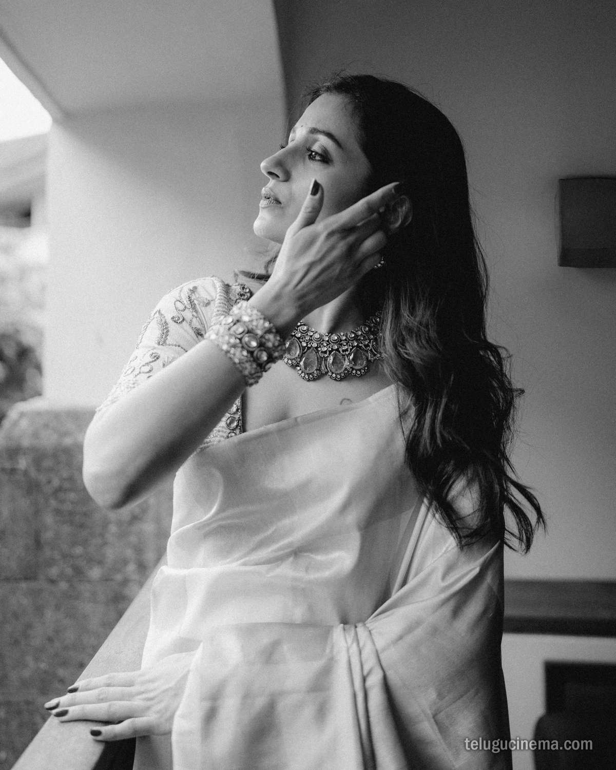 Trisha Krishnan looks graceful in a classic cream saree